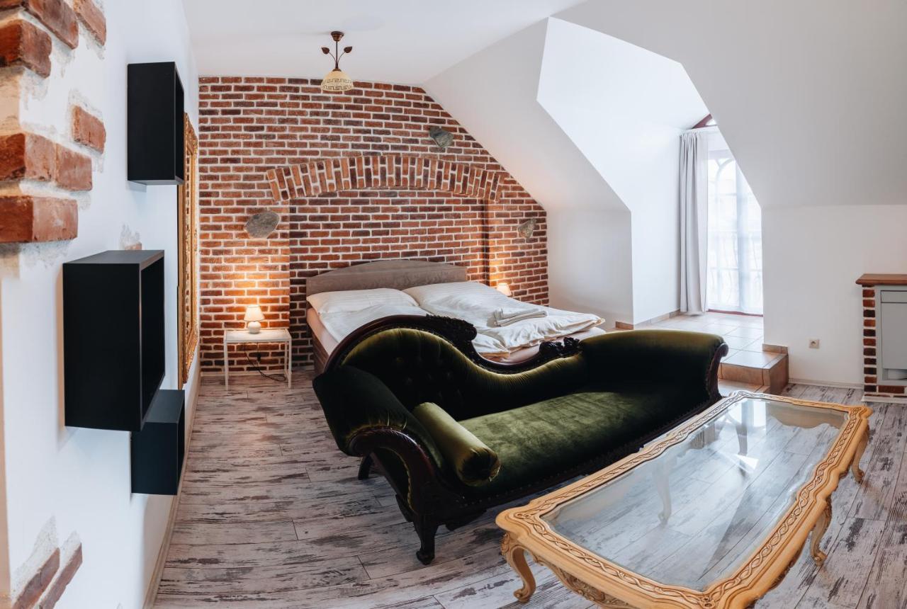 Kastely Grof Zichy Hotel Haniska Buitenkant foto