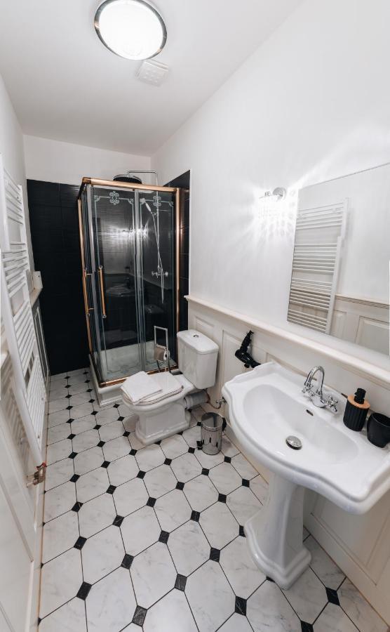 Kastely Grof Zichy Hotel Haniska Buitenkant foto