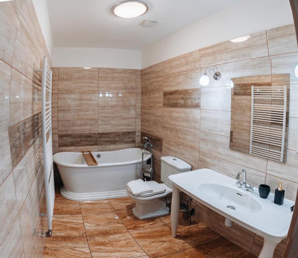Kastely Grof Zichy Hotel Haniska Buitenkant foto